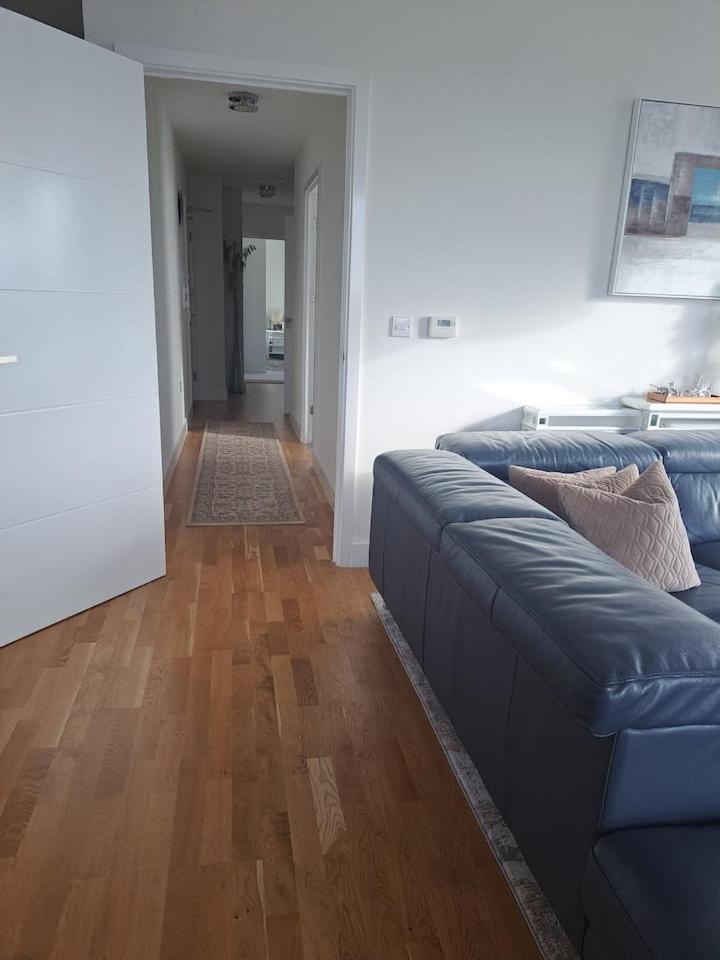 Cozy Double Room With Large En Suite Near Canary Wharf London With Amazing Views In A Shared Apartment Exterior foto